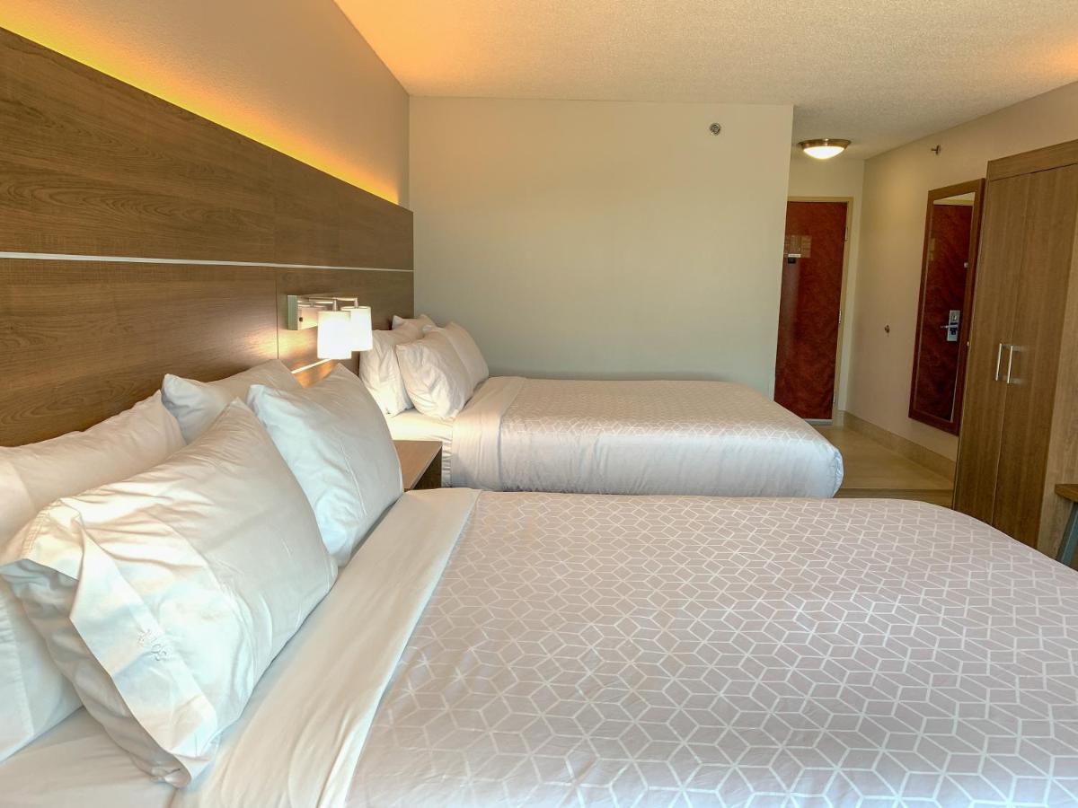 Holiday Inn Express & Suites Lexington Downtown Area-Keeneland By Ihg Exterior photo